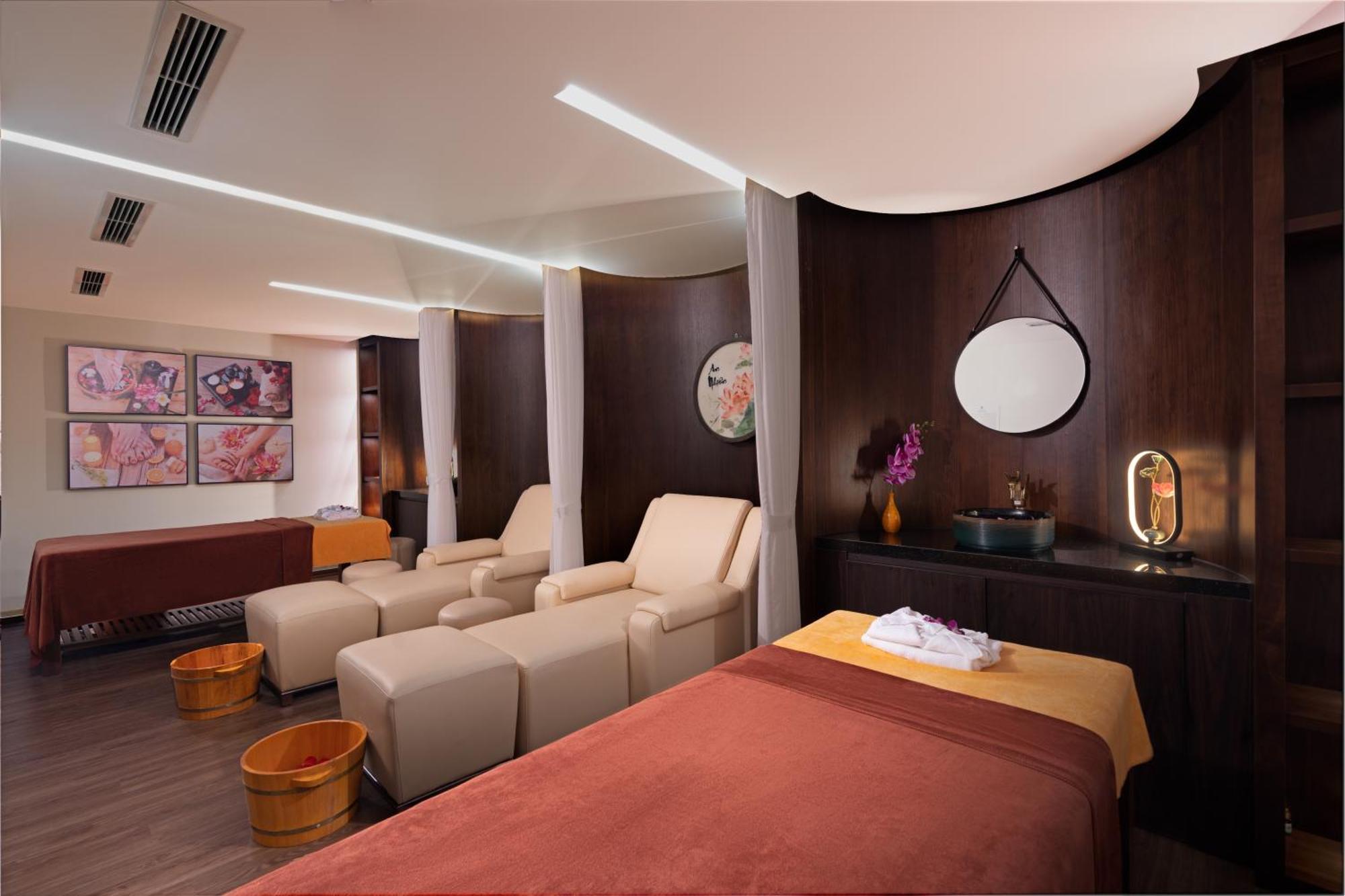 Grand Fleuve Boutique Hotel ฮาลอง ภายนอก รูปภาพ